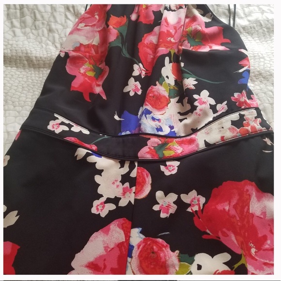 🌺 GUESS Tropical Floral Jumpsuit EUC! 🌺 - Picture 2 of 4